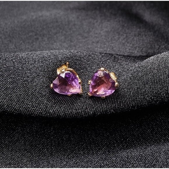 Vintage 14K Gold Heart-Shaped Amethyst Stud Earrings - Picture 1 of 5